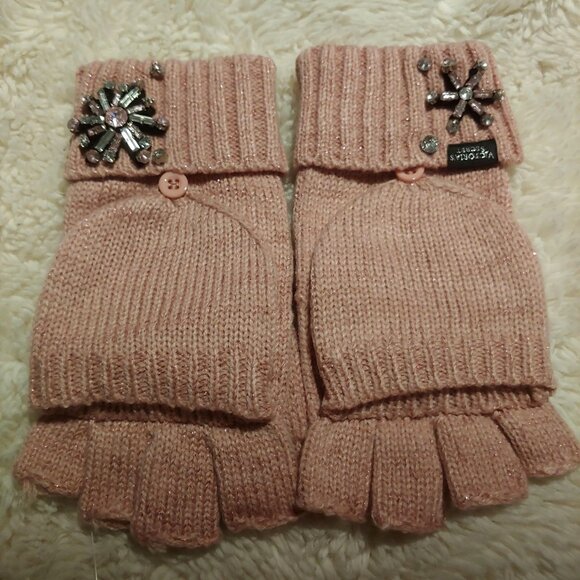 Victoria Secret Accessories - VICTORIA'S SECRET Pink Snowflake Knit Convertible Gloves Mittens Winter Blingy
